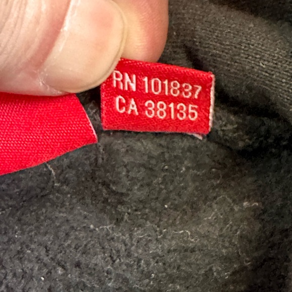 Supreme Black Hoodie Medium Sweatshirt AUTHENTICATED BY LEGIT - Picture 12 of 13